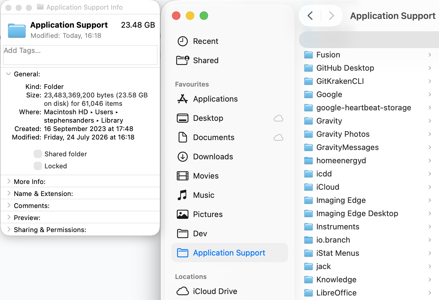Finder file list showing names and dates but no size visualization